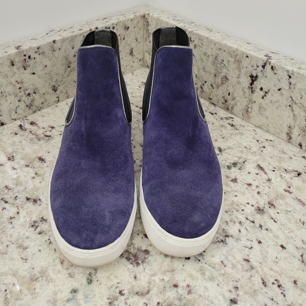 Navy high top sneaker slides